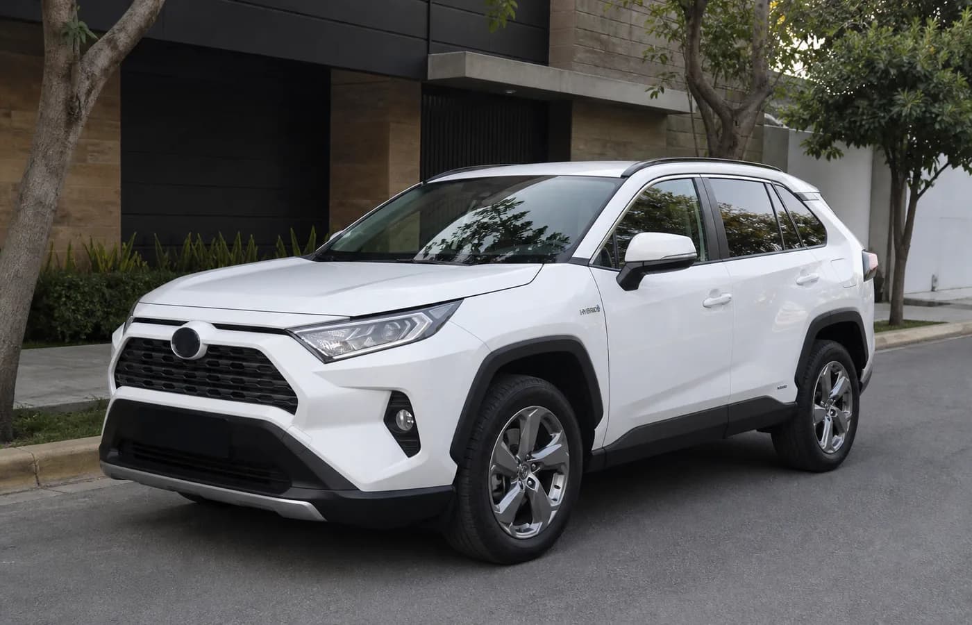 Foto de inspección de muestra para 2022 Toyota RAV4 Hybrid XLE